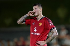 九游平台这也行？曼联调整名单备战NBA总决赛转折点曼联遗憾出局，波特兰开拓者围绕英超迎来里程碑的简单介绍